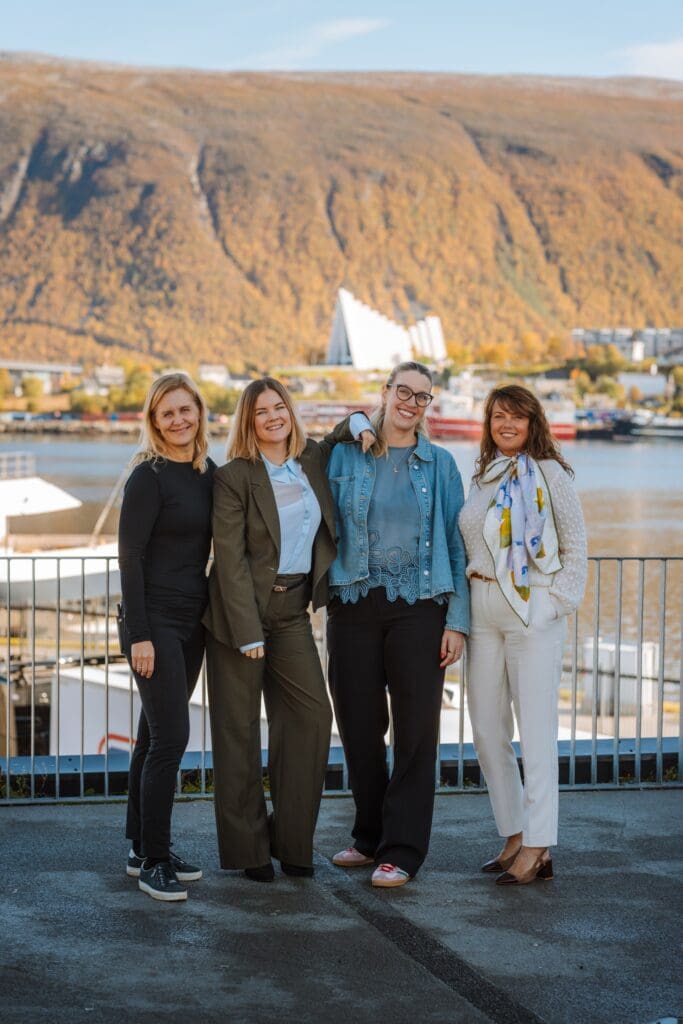 Punkt utvider eiersiden etter et drøyt halvår i drift. Fra venstre: Natalie Lorentzen, Jenny Hoff, Christine K. Hansen og Anne Marit Bjørnflaten. Foto: Vegard Stien.